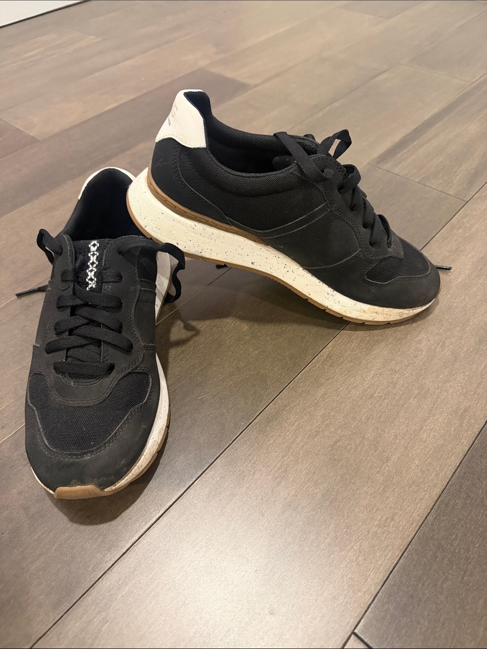 UGG Women’s Black and White Low-Top Lace-Up Sneakers